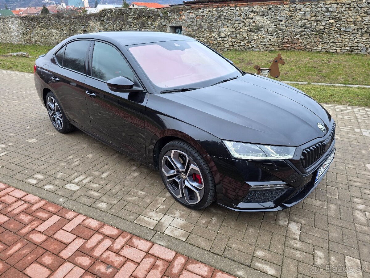 ŠKODA OCTAVIA RS iV DSG 180KW - 5