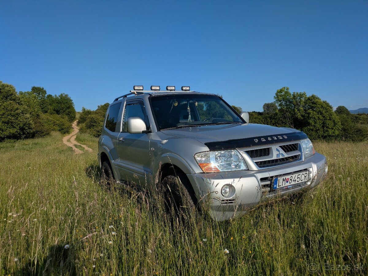 Mitsubishi Pajero 3,2 DI-D 118kw , 3d.