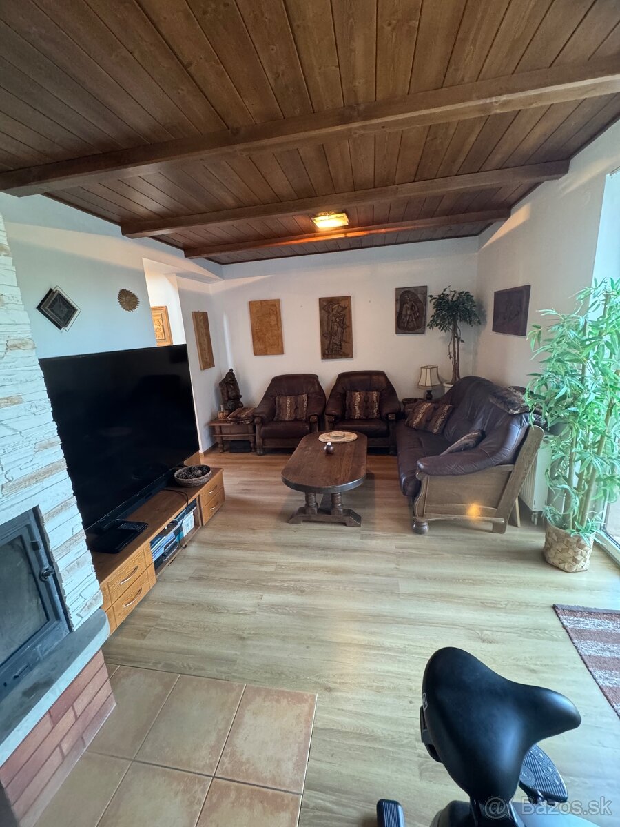 Predám dom s bazénom - 5