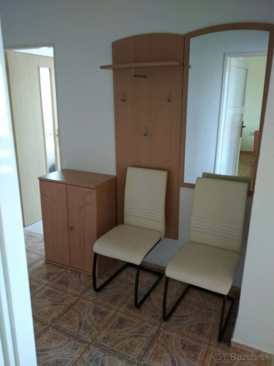 Prenájom v Komárne + wifi v centre - 5