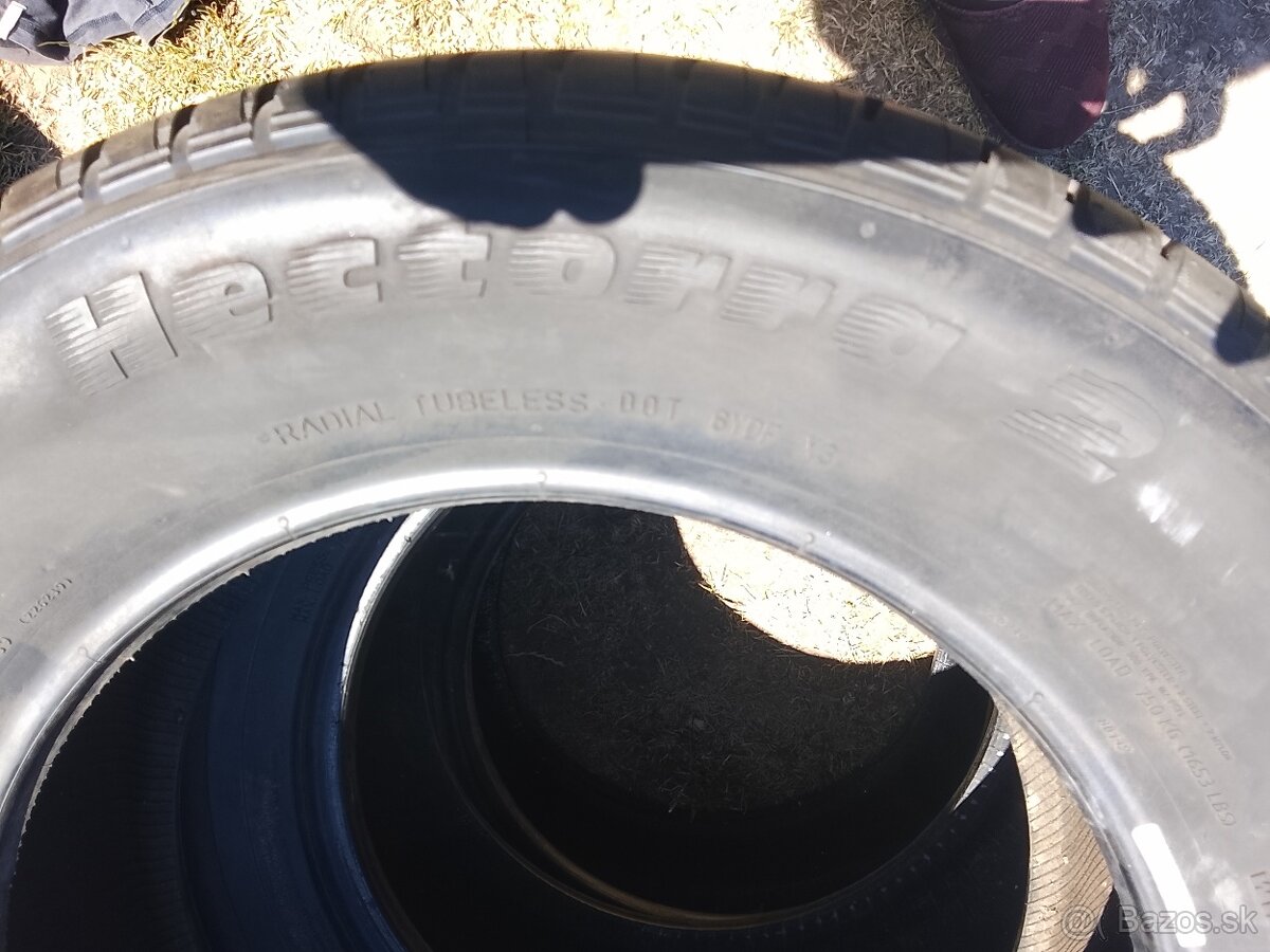 Predám letné pneu 225/60r16 8mm - 5