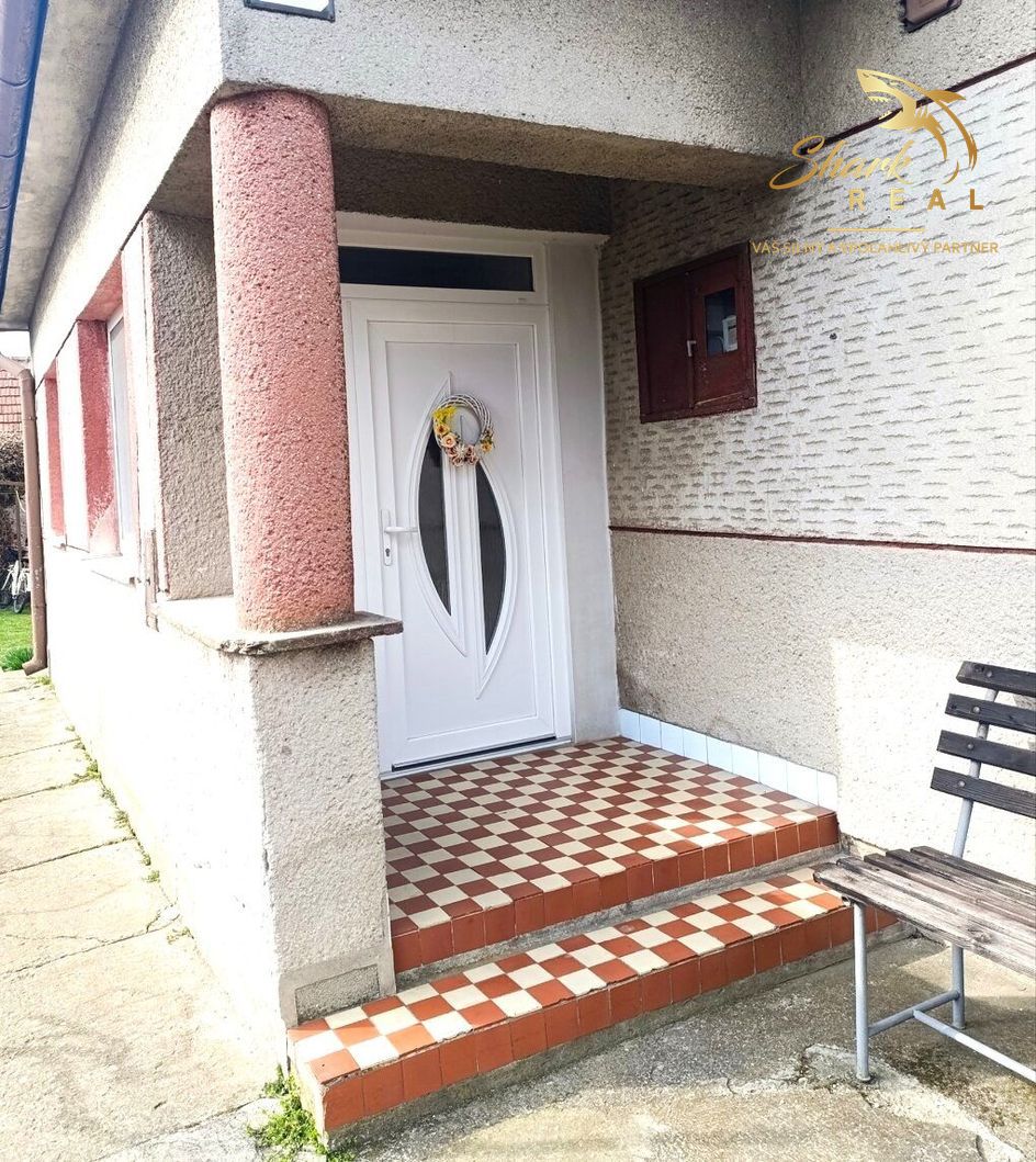 RODINNÝ DOM - HRUŠOVANY - 5