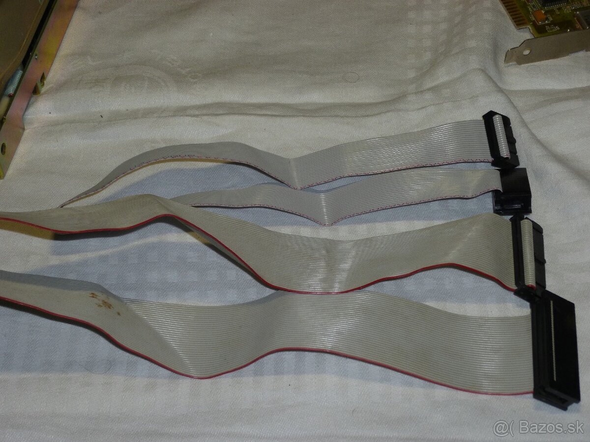 Predám MFM harddisk aj s radičom a káblami - 5