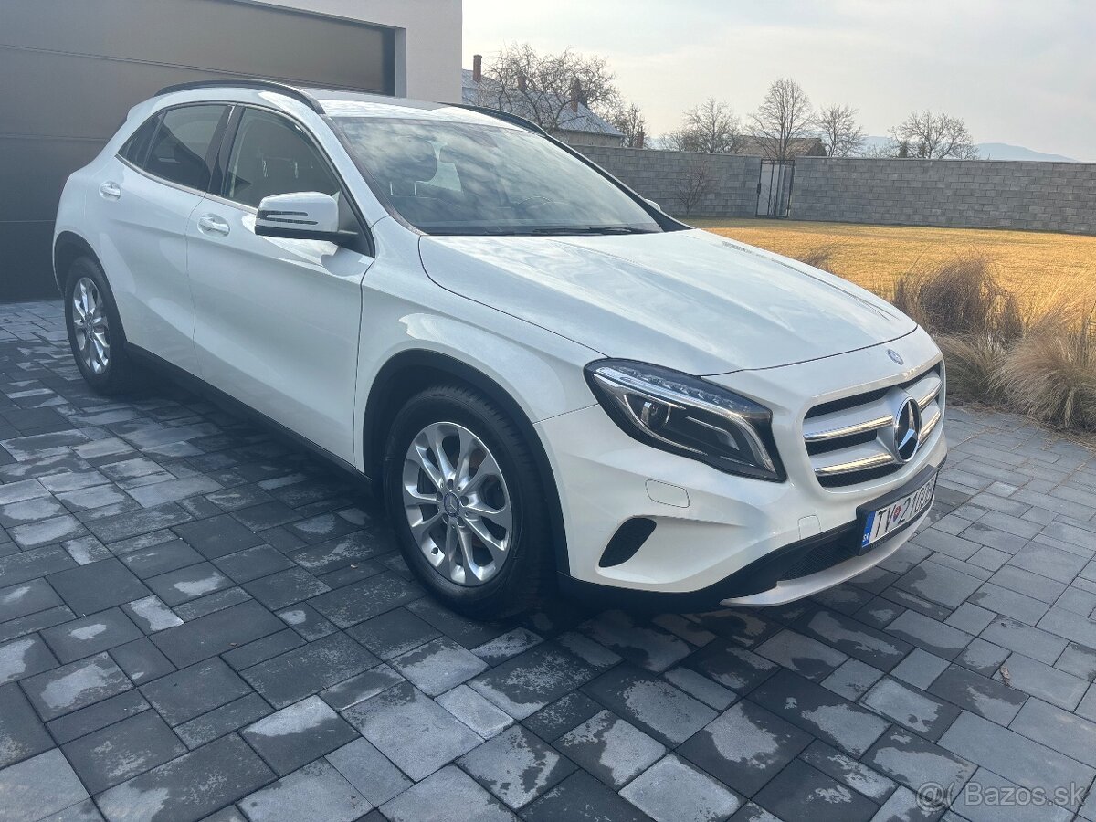 Mercedes Benz GLA 200d - 5