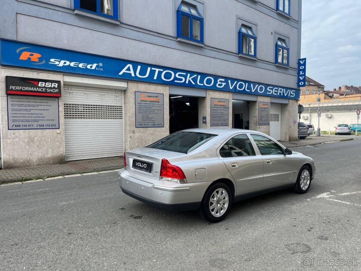 Volvo S60 2.5T 154kW Automat - 5