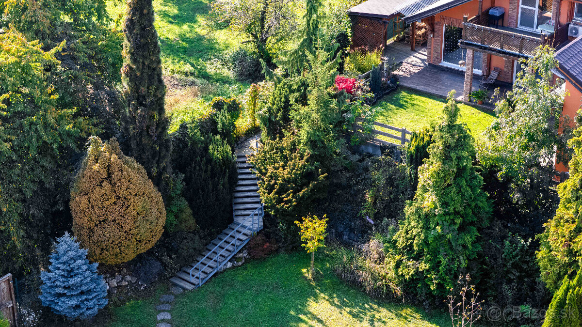 PREDAJ RODINNÝ DOM S BAZÉNOM A PRIESTOROM NA PODNIKANIE - 5