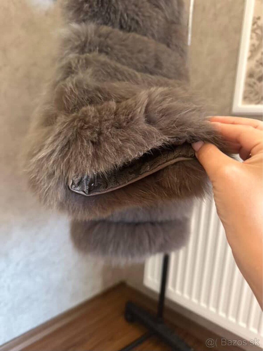Predám elegantný kožuch z pravého fínskeho líščieho kožuchu. - 5