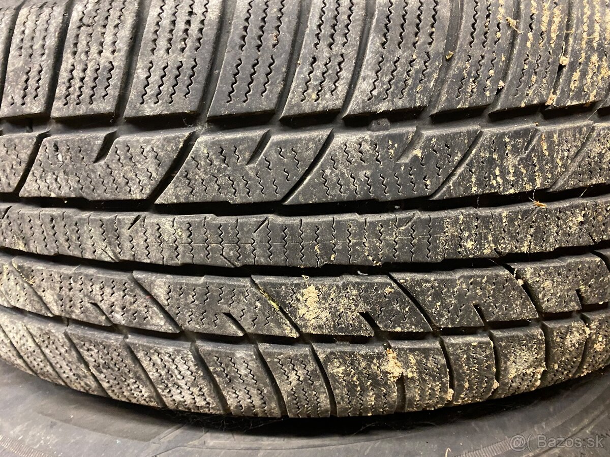 215/65 r16 98h zimné - 5