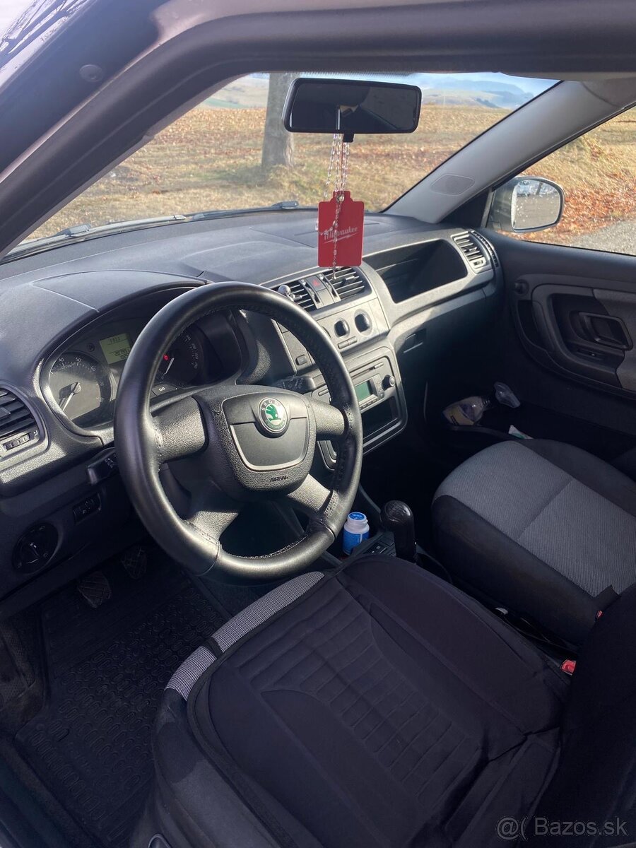 Predám Škodu fábiu combi - 5