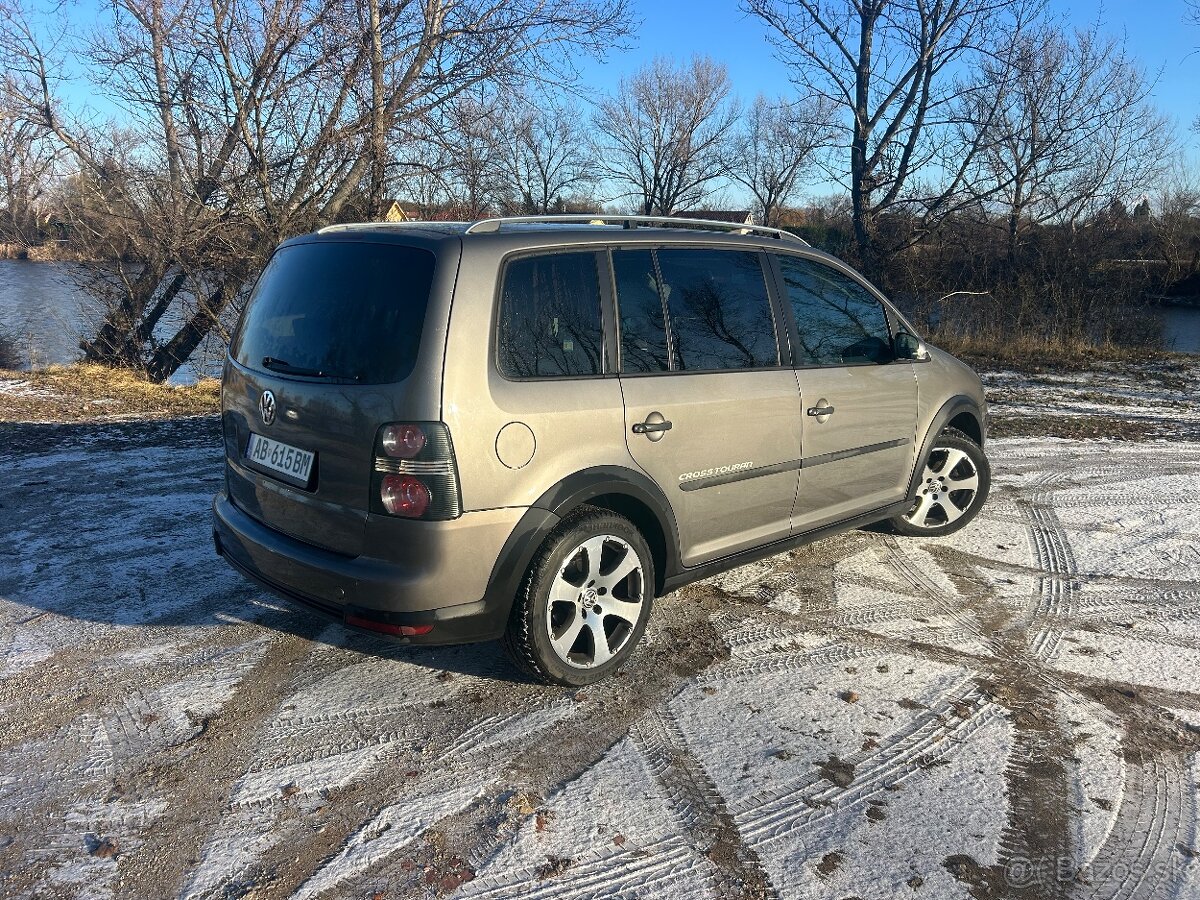 VW Touran Cross 1,9TDi 7m. - 5