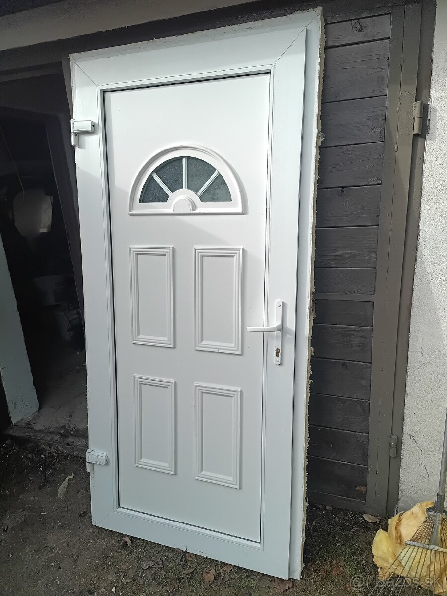 Plastové vchodové dvere - 5