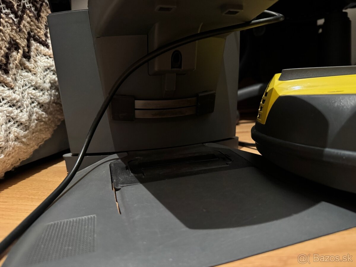 roboticky vysavac Karcher na diely - 5