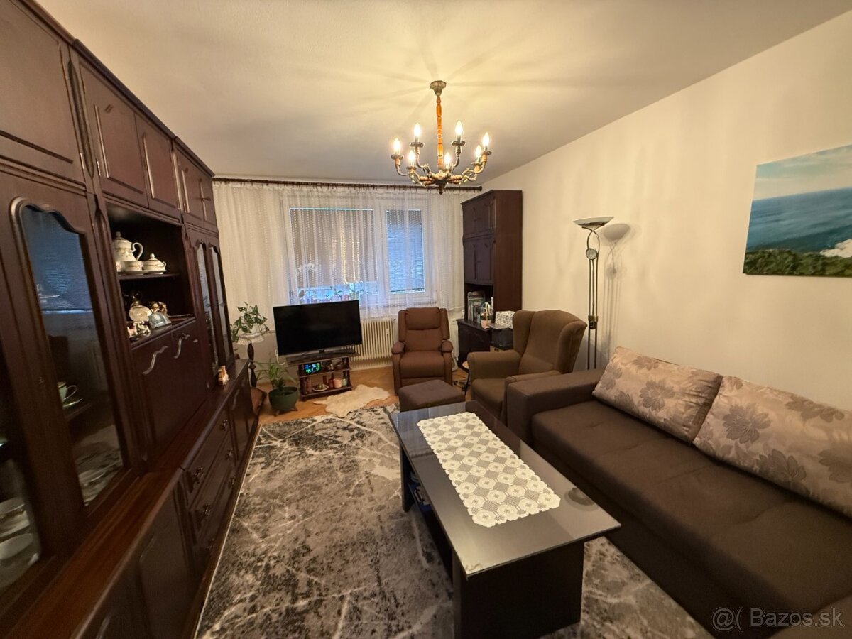 BYT 3+1, 73m², Horný Hričov, Balkón, Klimatizácia, Garáž - 5