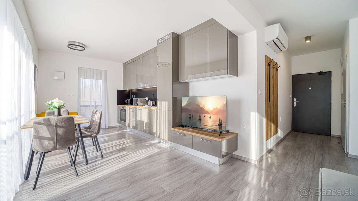 Štýlový kompletne zariadený 2 izbový apartmán s terasou s mo - 5