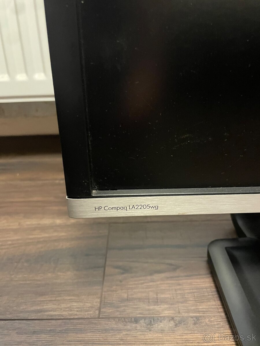 HP Compaq LA2205wg - 5