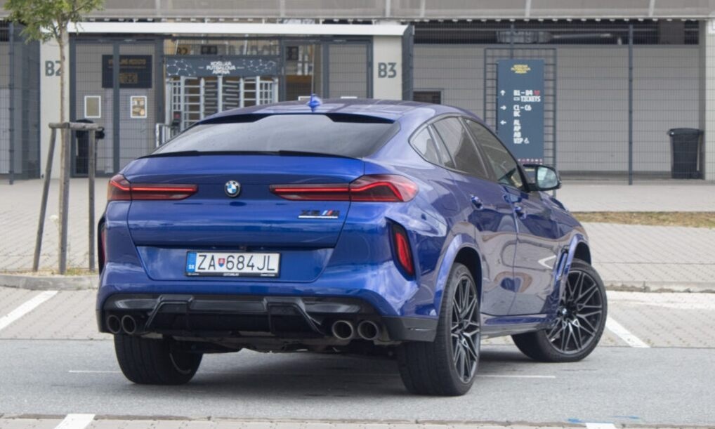 BMW X6 M Competition z roku 2021 - 5