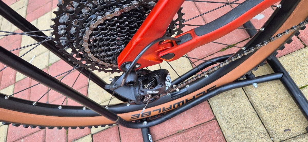 Celoodpružený horský bicykel značky CUBE - 5