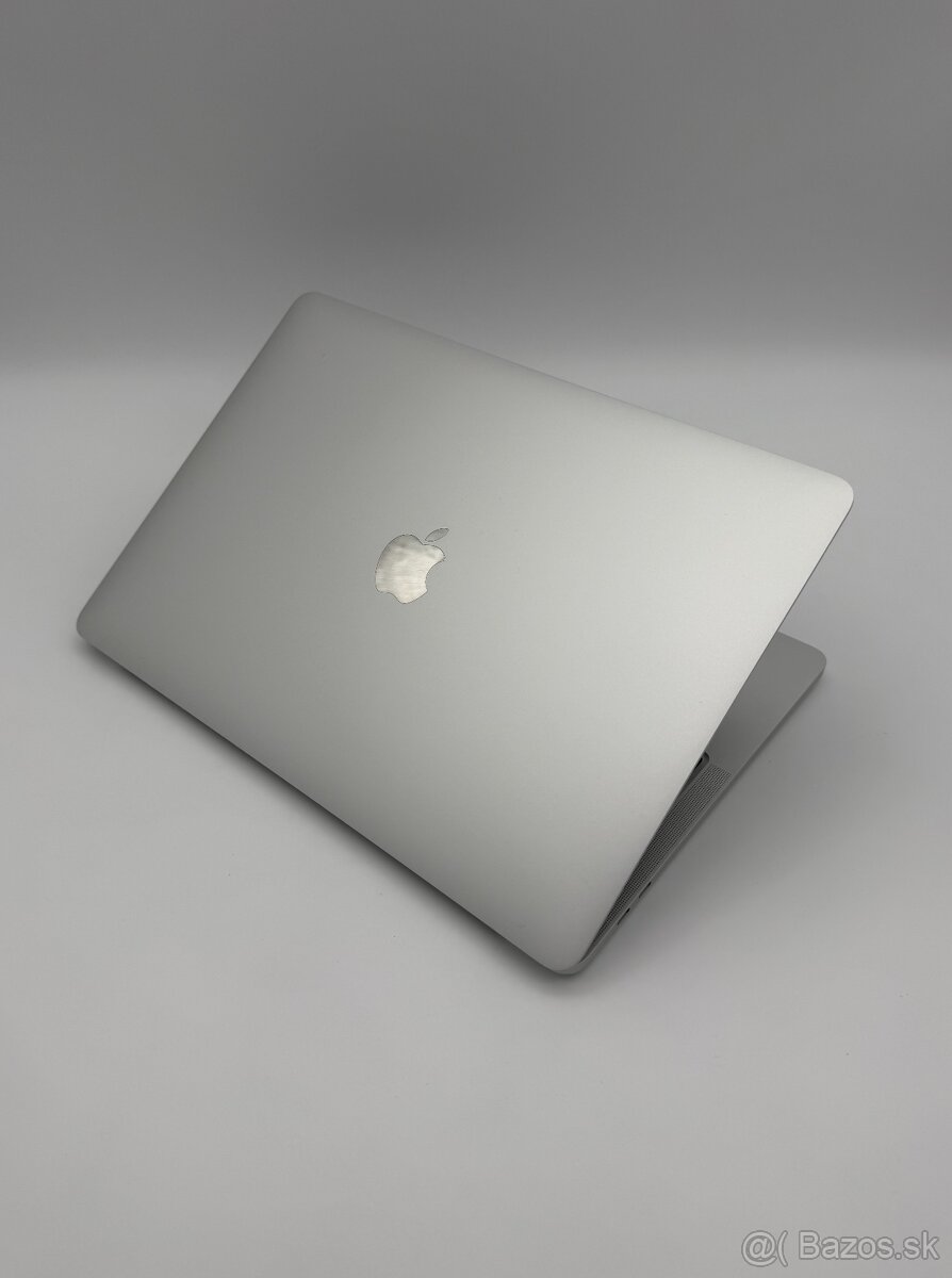 MacBook Pro 13" M1 8/256GB Silver + ZÁRUKA - 5