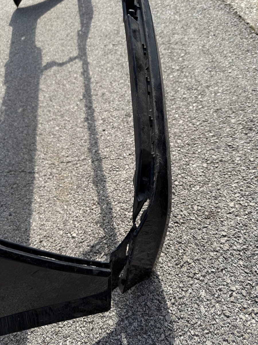 Kryt na predný nárazník na Passat B8 R-Line 3G0807217BEGRU - 5