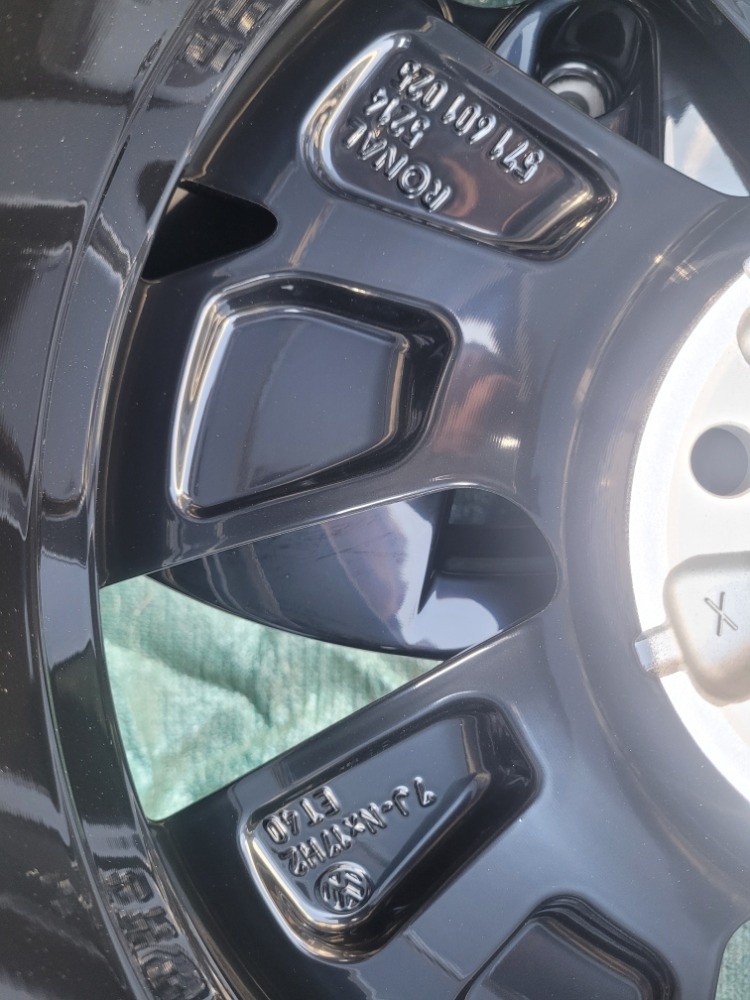 Alu disky Volkswagen R17 Tayron Bari černé - 5