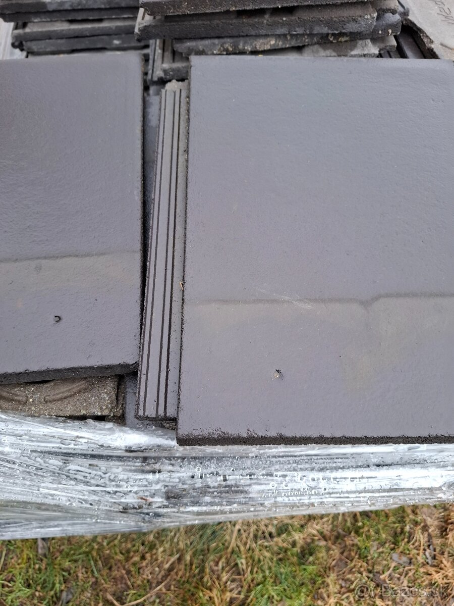 Predám škridľu terran zenit Evo cena 0,50 - 5