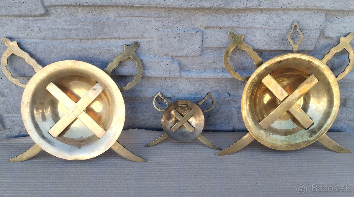 Meče so štítom ceny na foto - 5