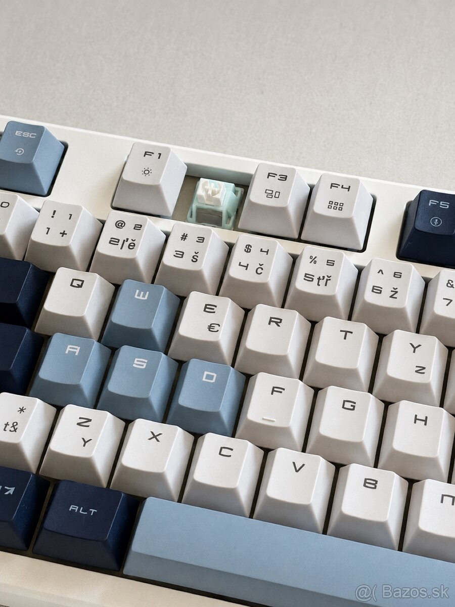 Predám klávesnicu MSI Forge GK600 TKL Wireless. - 5