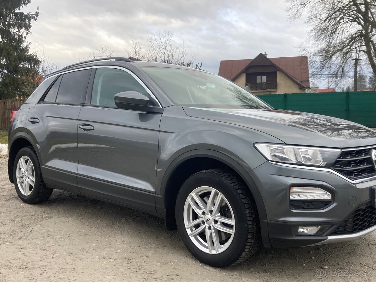 VW T-Roc 1.5 TSI BMT Benzín - 5