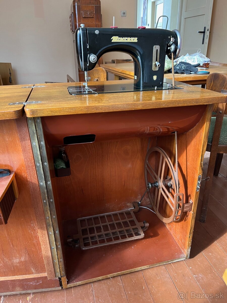 Šijací stroj MINERVA - 5