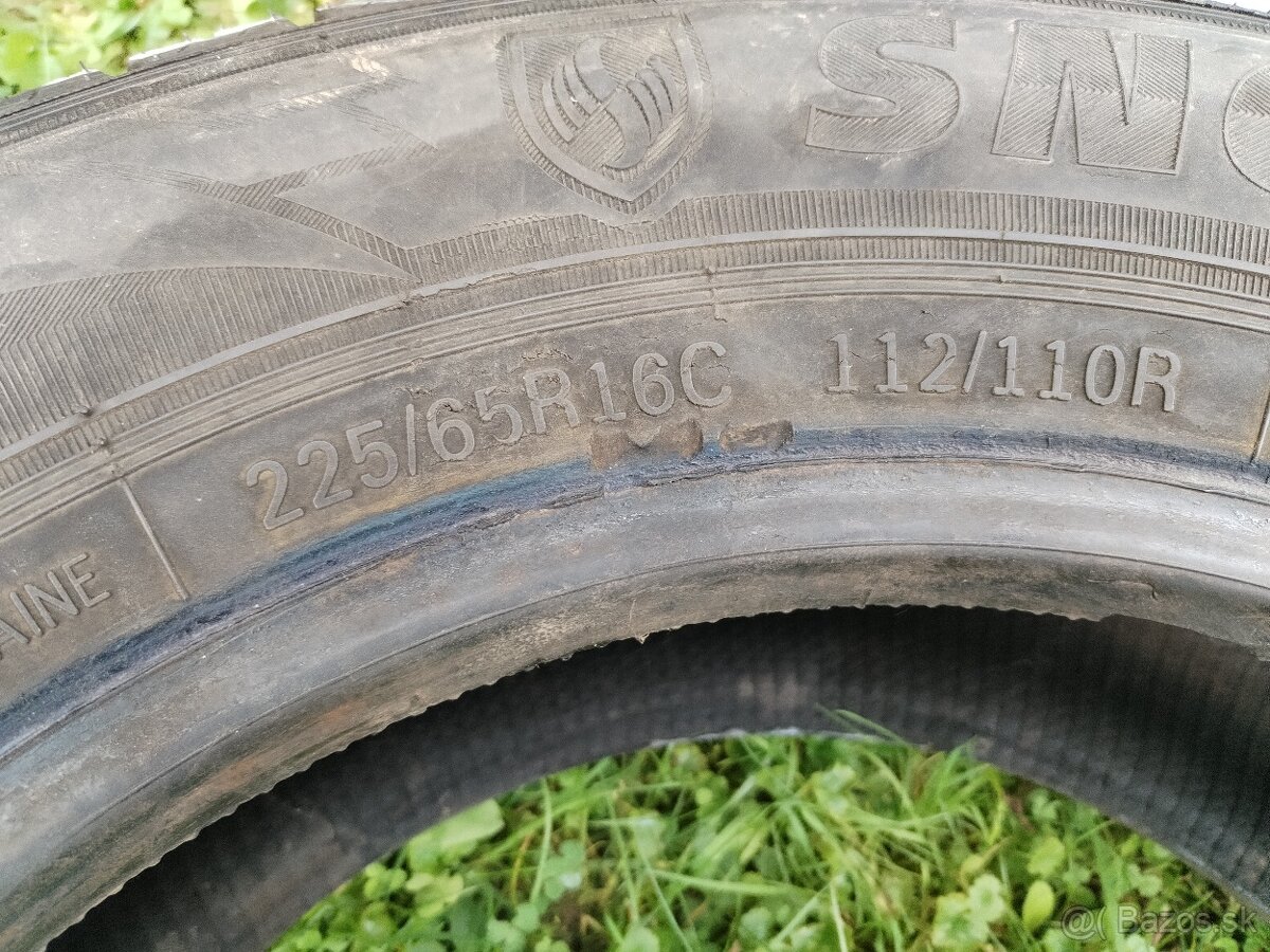 Predám pneumatiky na IVECO - 5