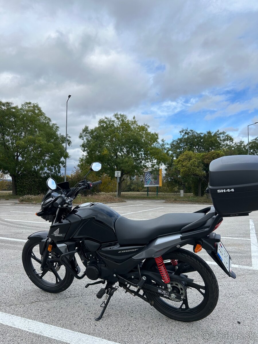 Predám HONDU 125 M CBF - 5