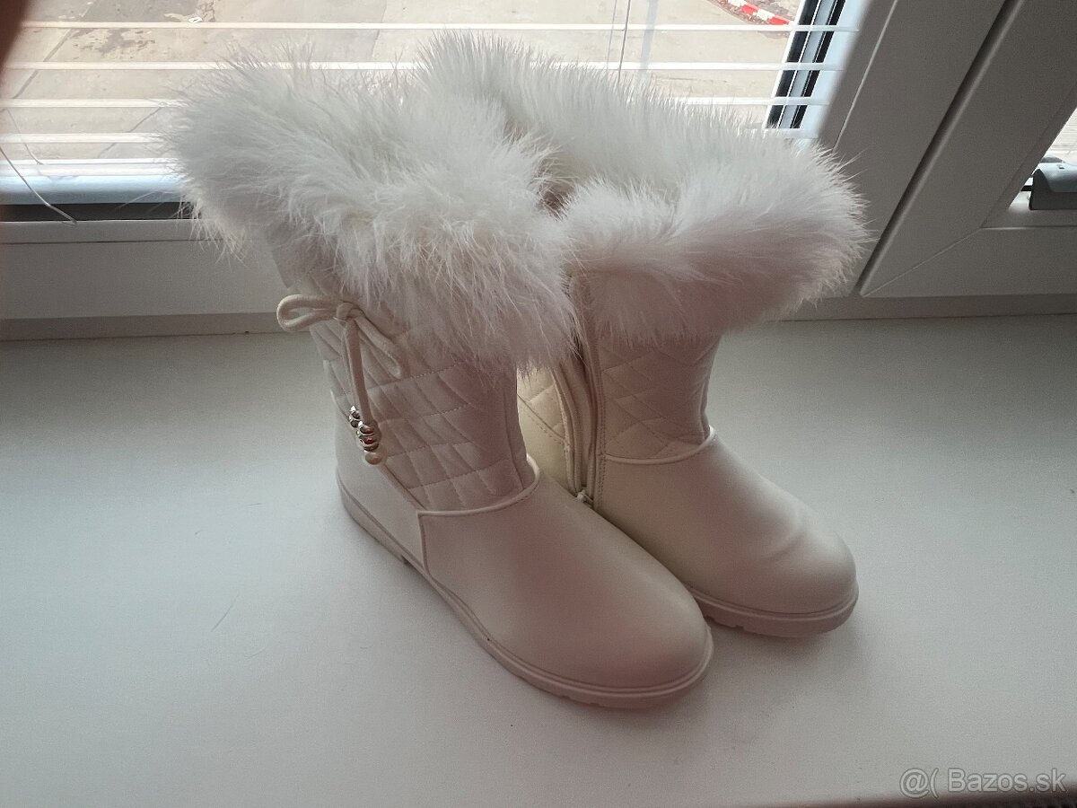 Krásne dievčenské teplé čižmy - 5