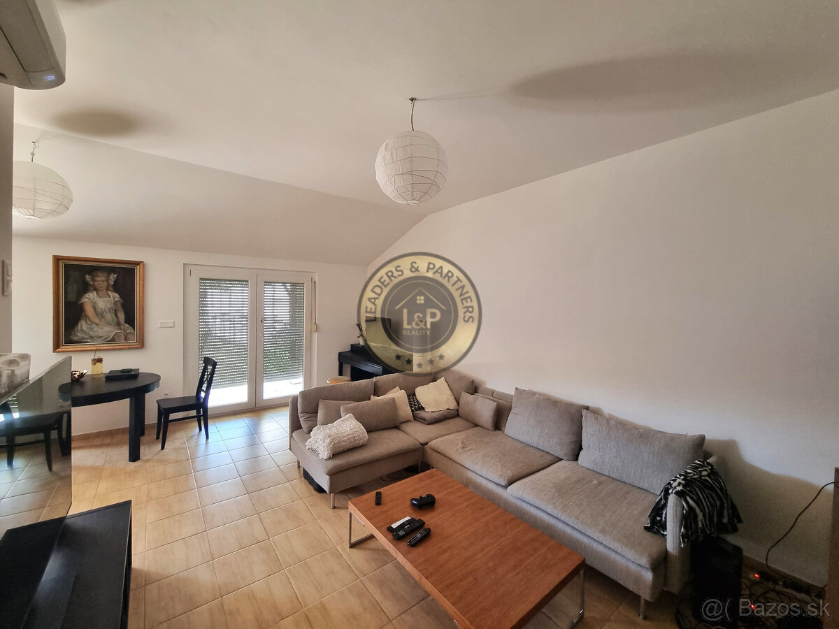 PREDAJ rodinný dom v centre Rajky - 5