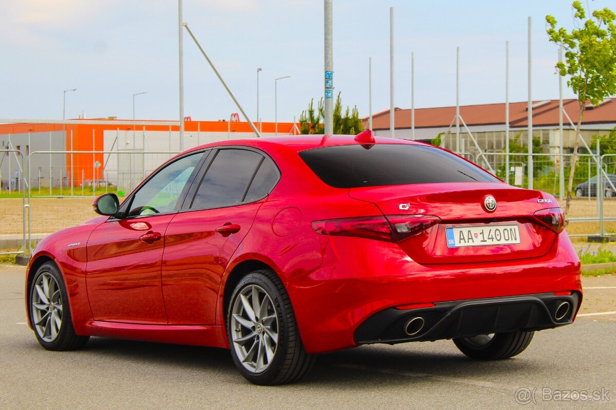 "Predané" Alfa Romeo Giulia 2.2 JTDM Veloce AT AWD - 5