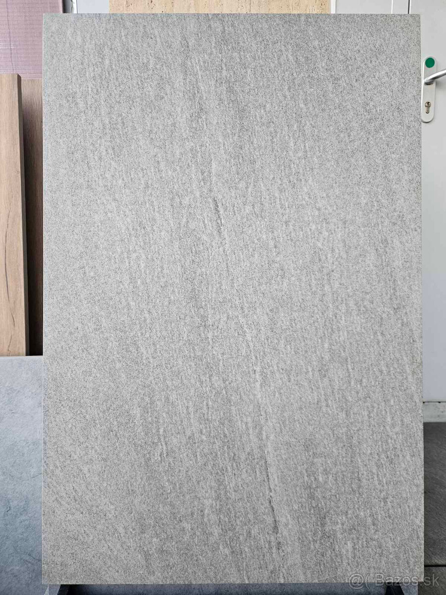 Dlažba veľkoformát 90x60, hrubka 2cm, vzhľad kameň sivá - 5
