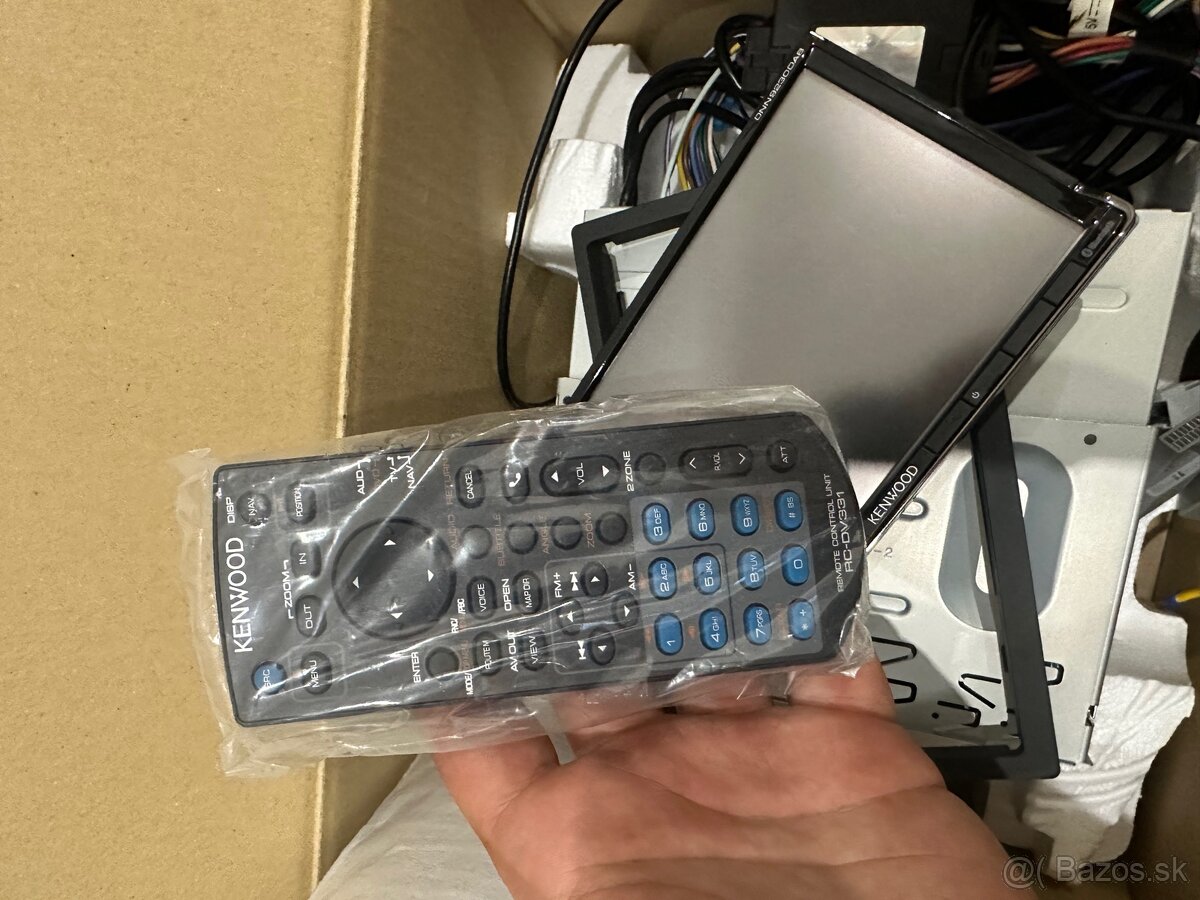 NOVÉ KENWOOD AUTORADIO - 5