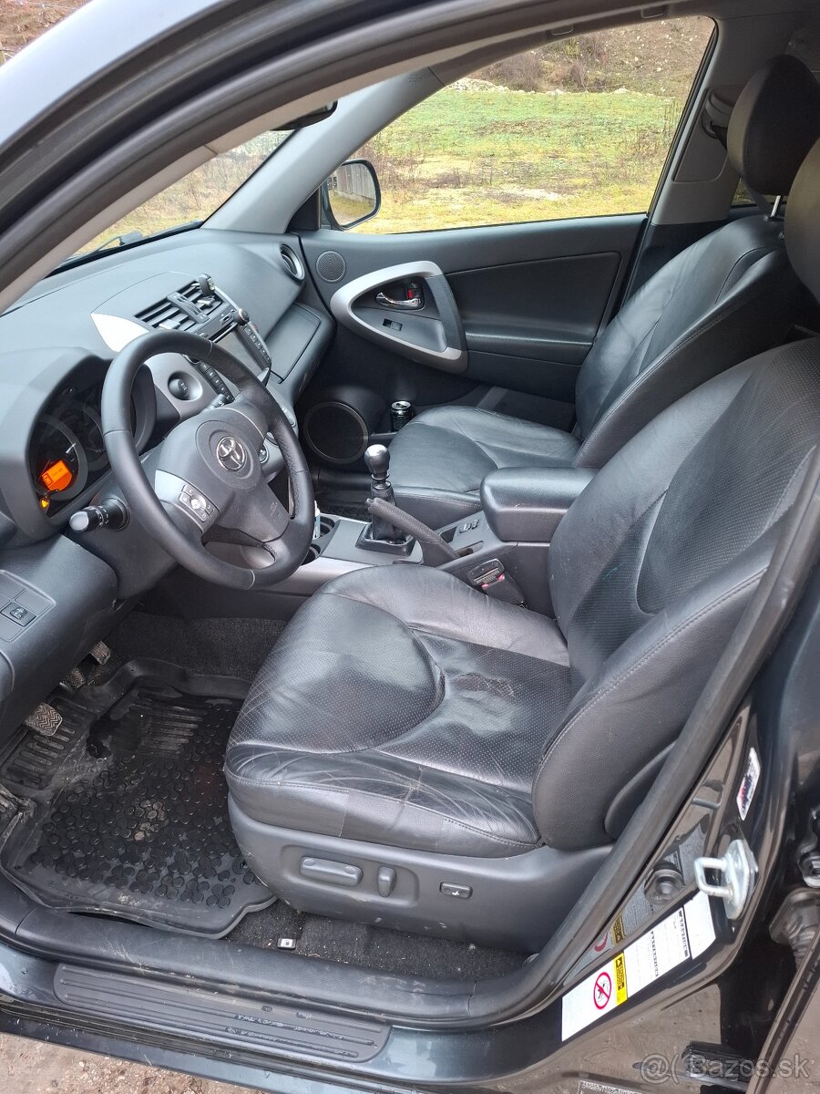 Toyota rav4 2,2 100kw - 5