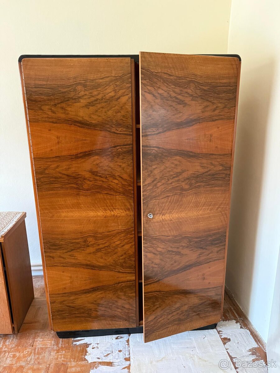 Starožitny nabytok - 5