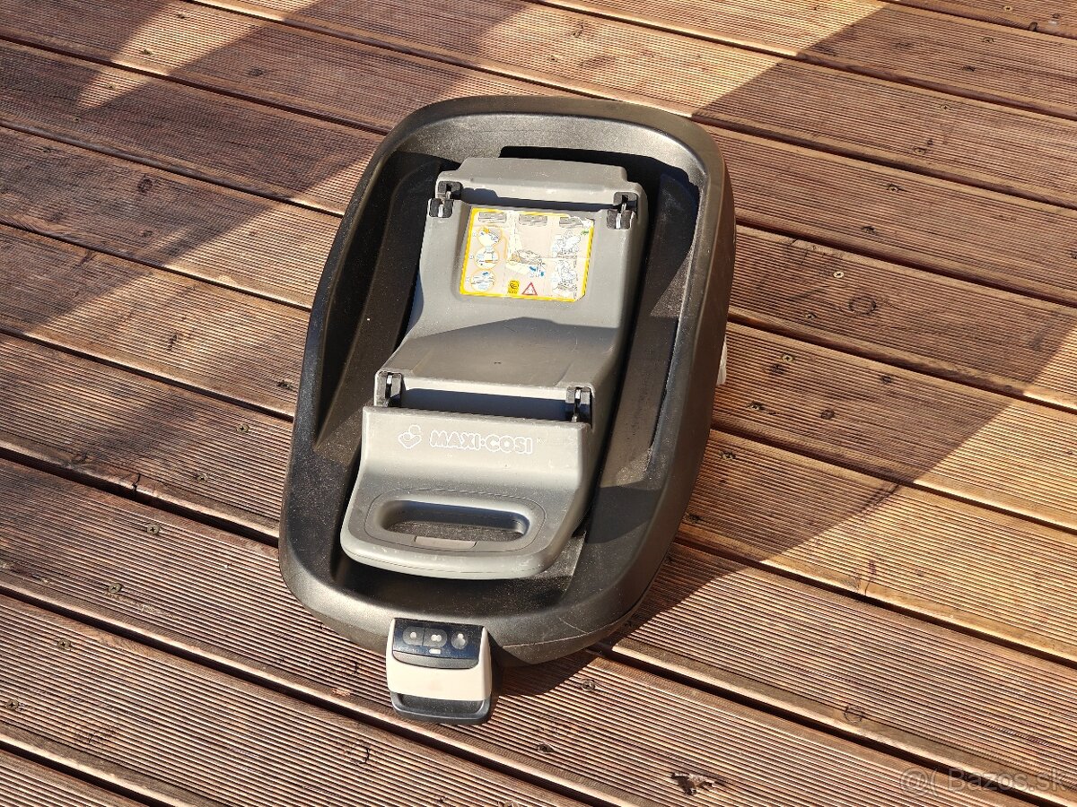 Maxi Cosi Pebble červená + Isofix - 5