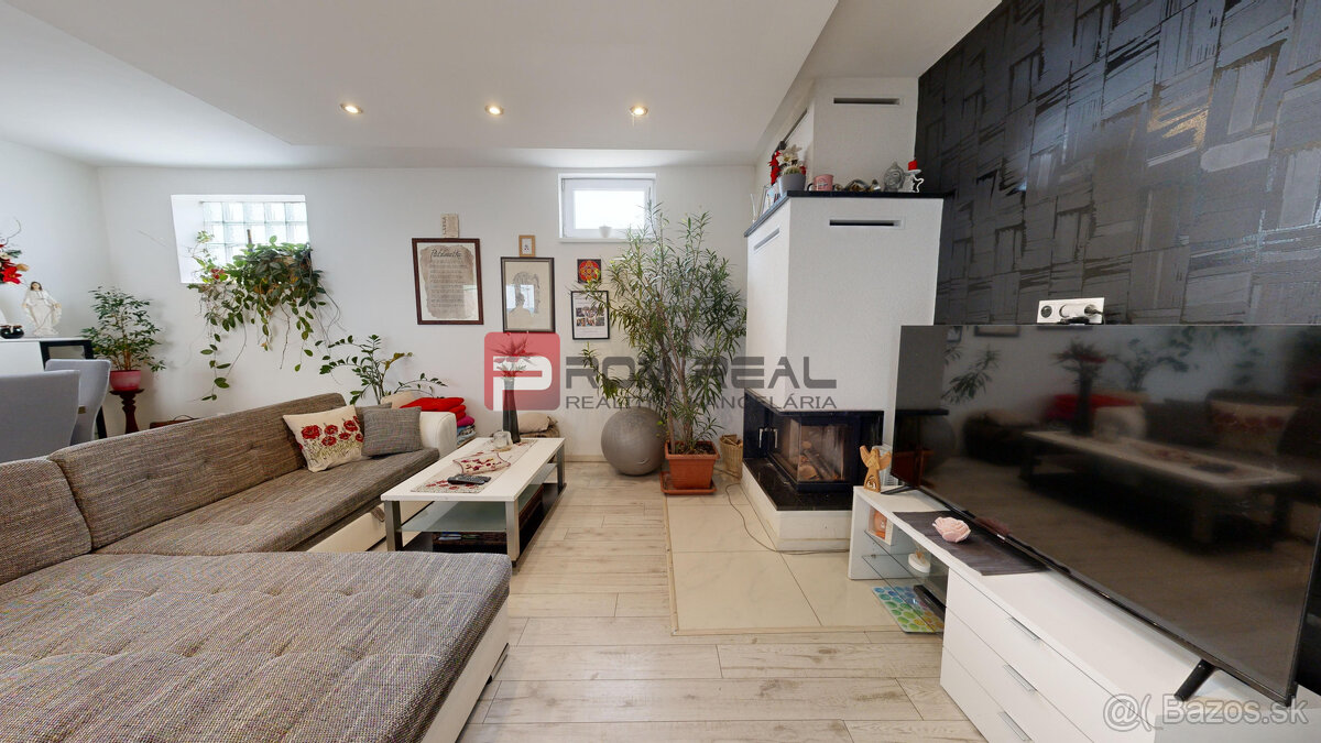 4-izbový rodinný dom s veľkým pozemkom v obci Igram - 5