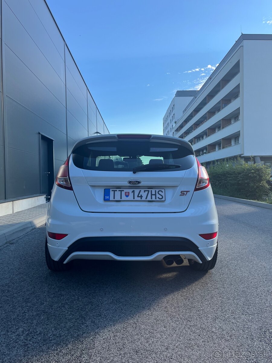 Ford Fiesta ST - 5