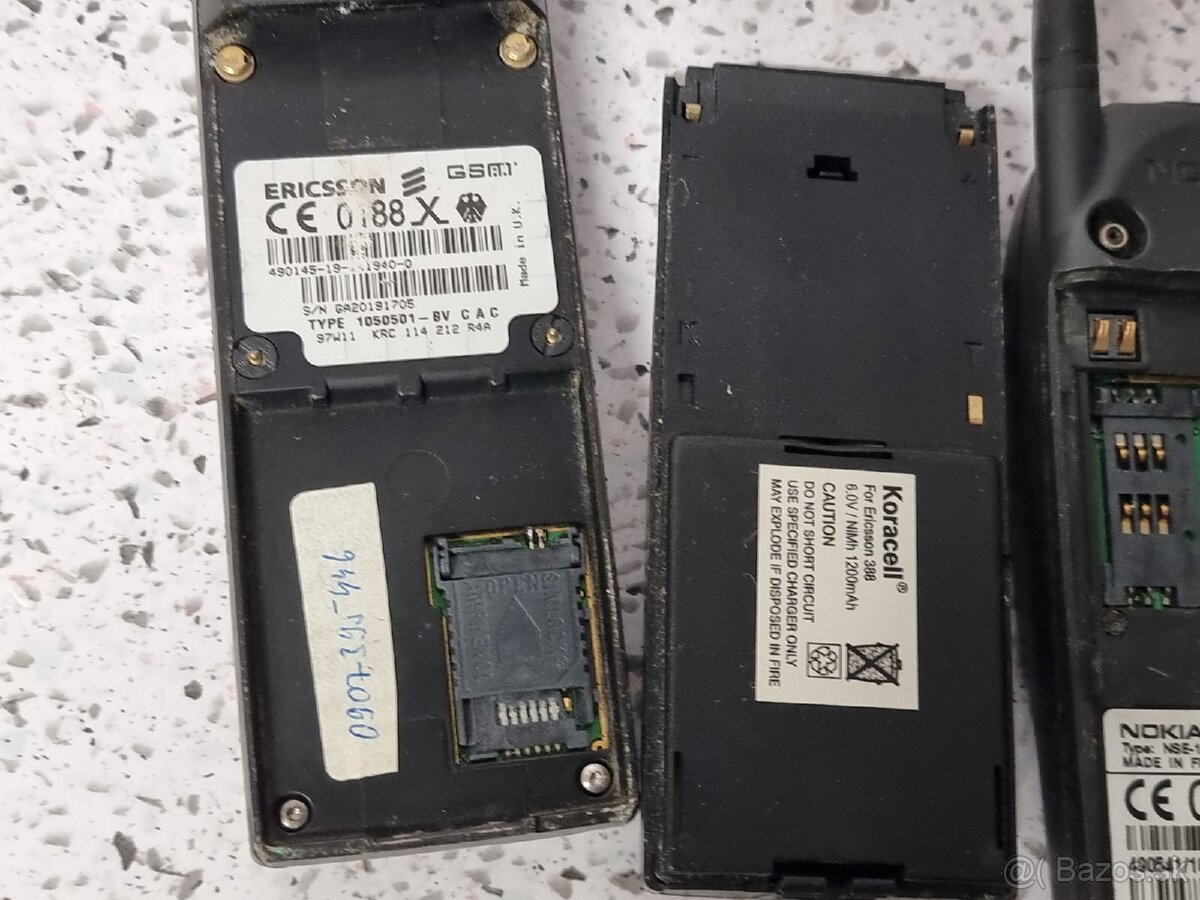 6x staré mobilné telefóny - Nokia, GSM, Ericsson - 5