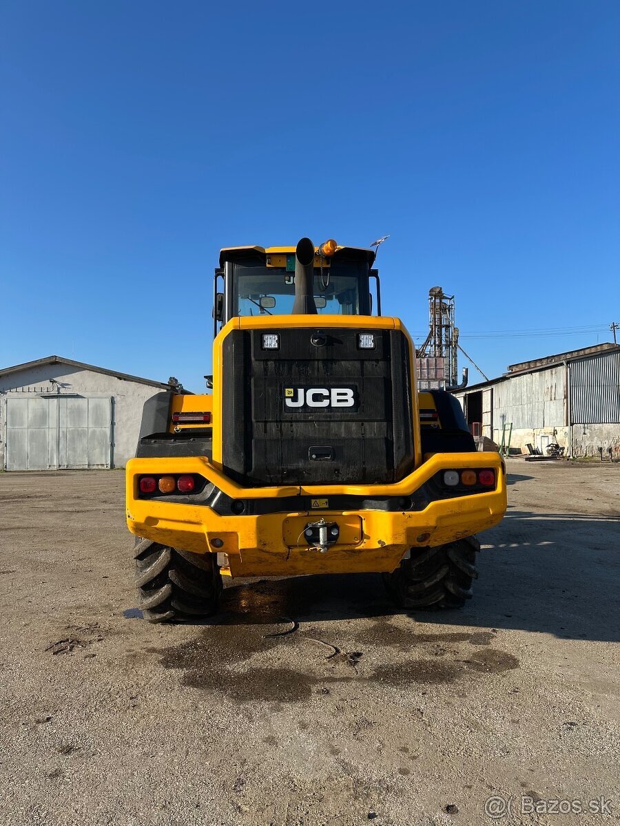 Kĺbový nakladač JCB 427 HT Agri - 5