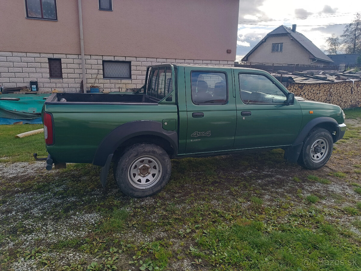 Nissan Double Cab 2.5TD Navara - 5