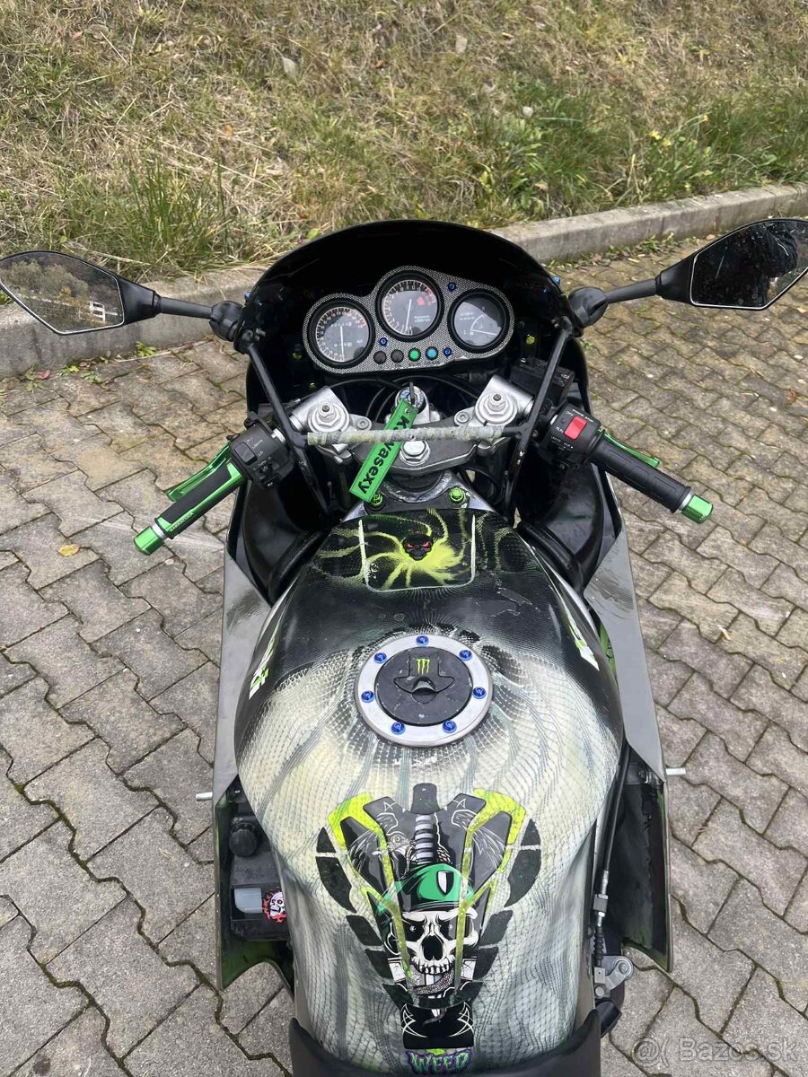 Kawasaki ZX-6R - 5