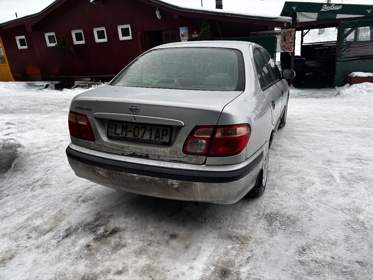 Nissan Almera 1.8 4D - 5