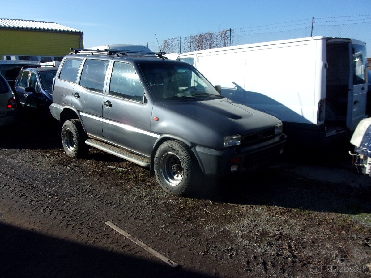 NISSAN TERRANO 2,7 DI + 2,4í - 5