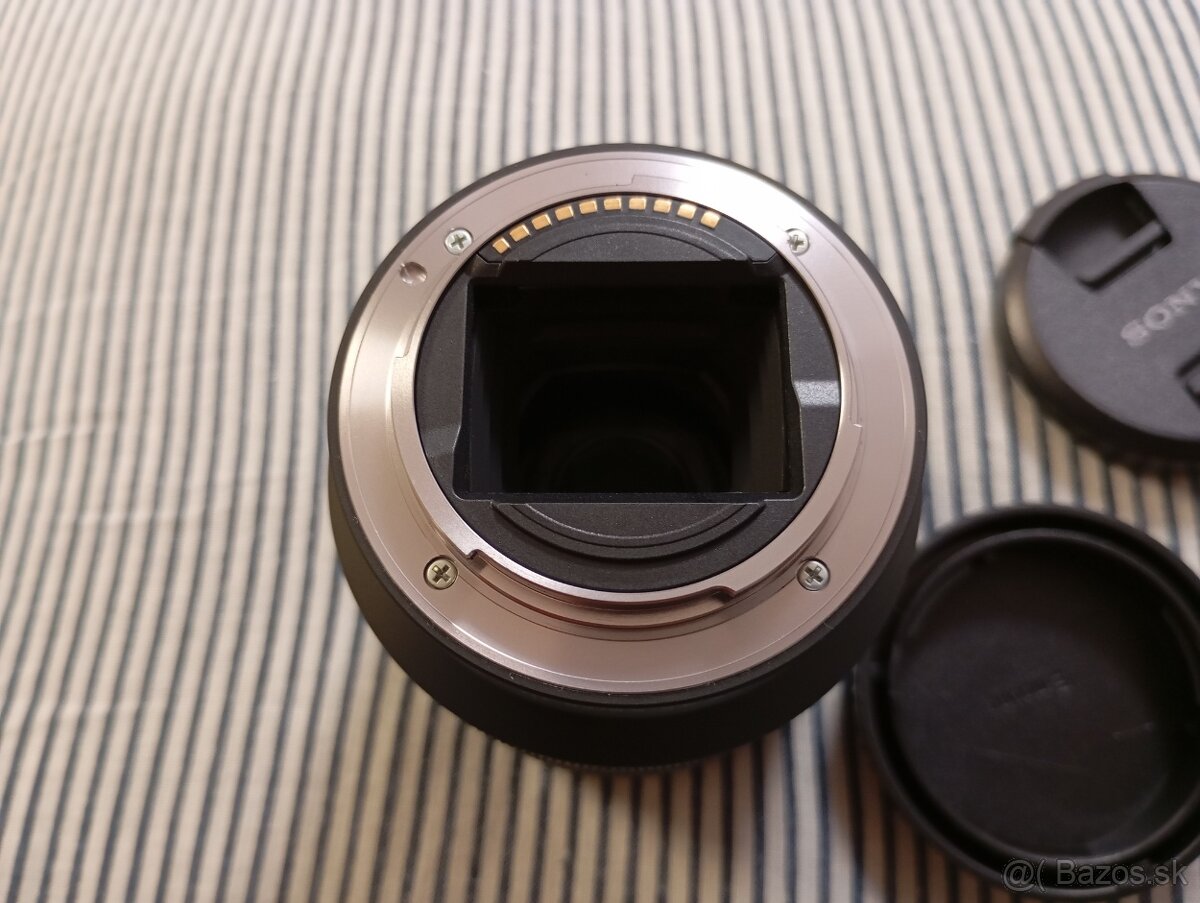 Sony FE 28-70mm F3.5-5.6 OSS - 5