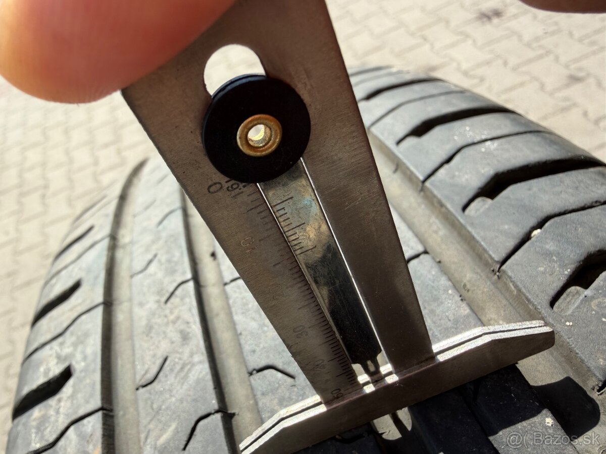 Continental 215/60R17H - 5