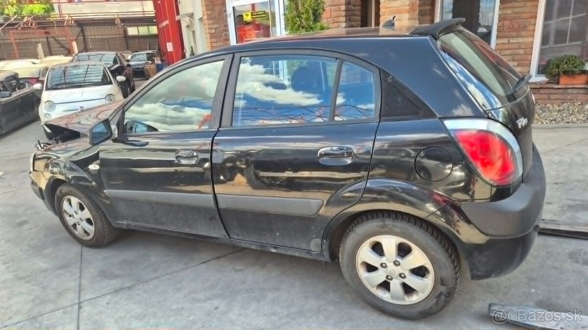 Kia Rio 1,4i 71,3kw kód: G4EE - 5
